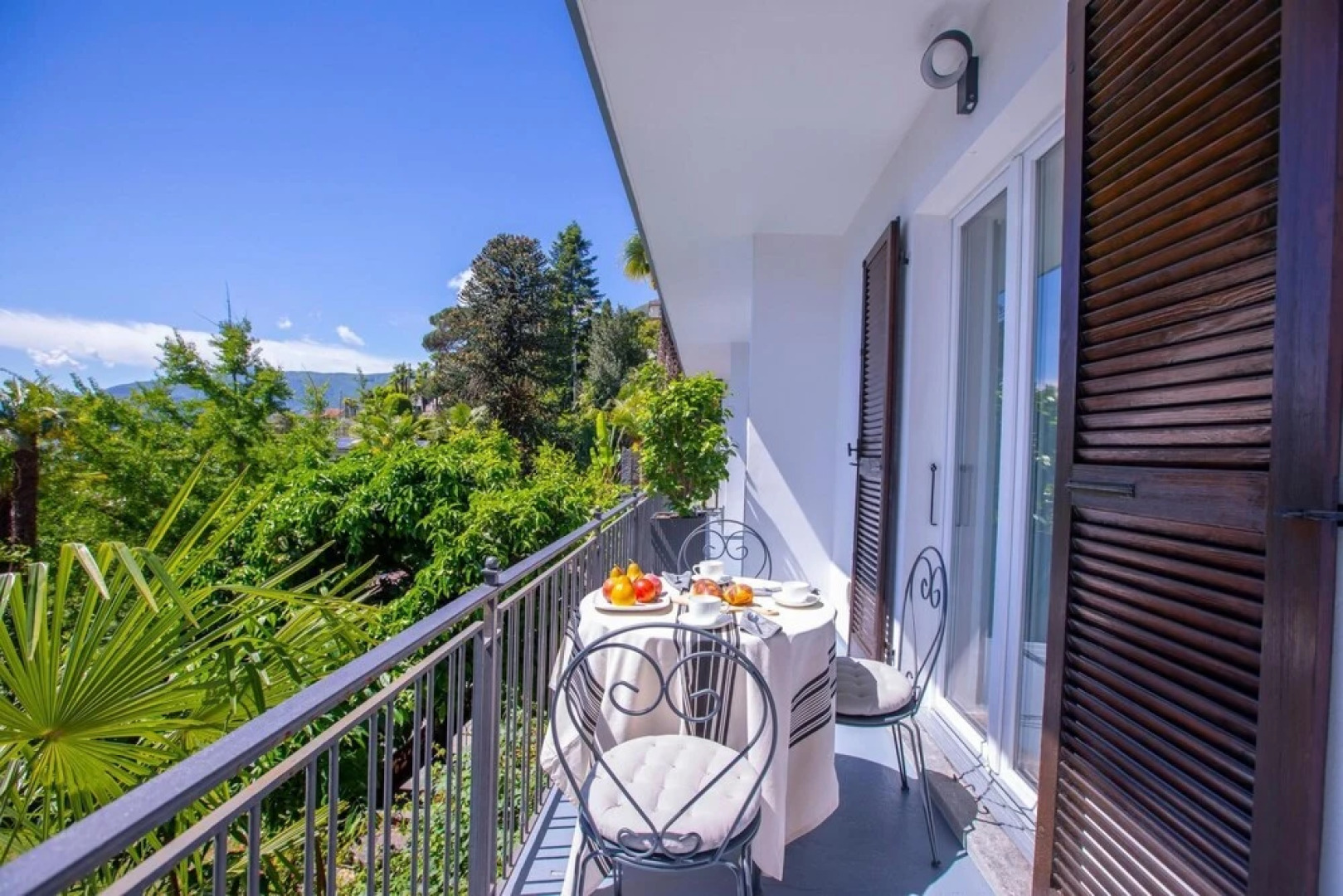 Brissago Lake View in Brissago