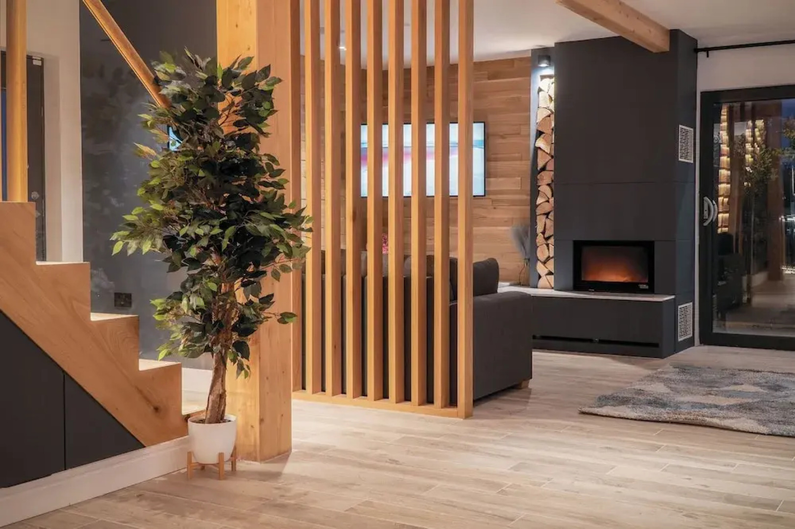 Ty Cyfoes - Luxurious 4 Bedroom - St. Florence