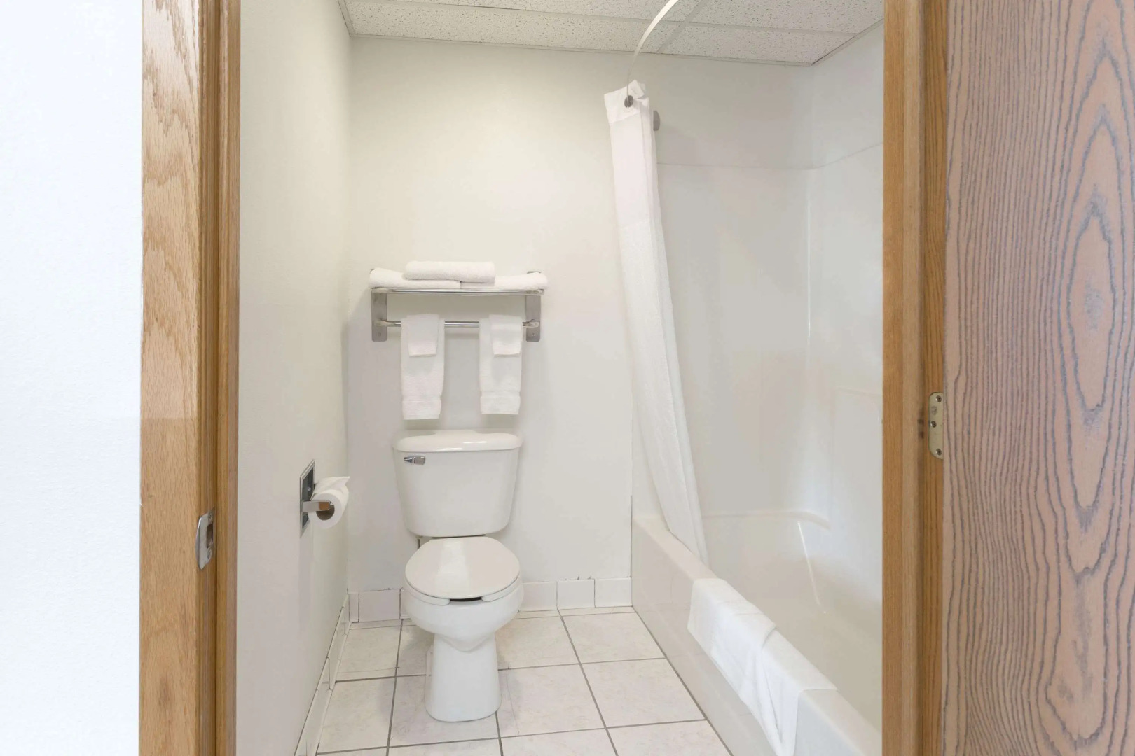 Super 8 by Wyndham Cresco IA