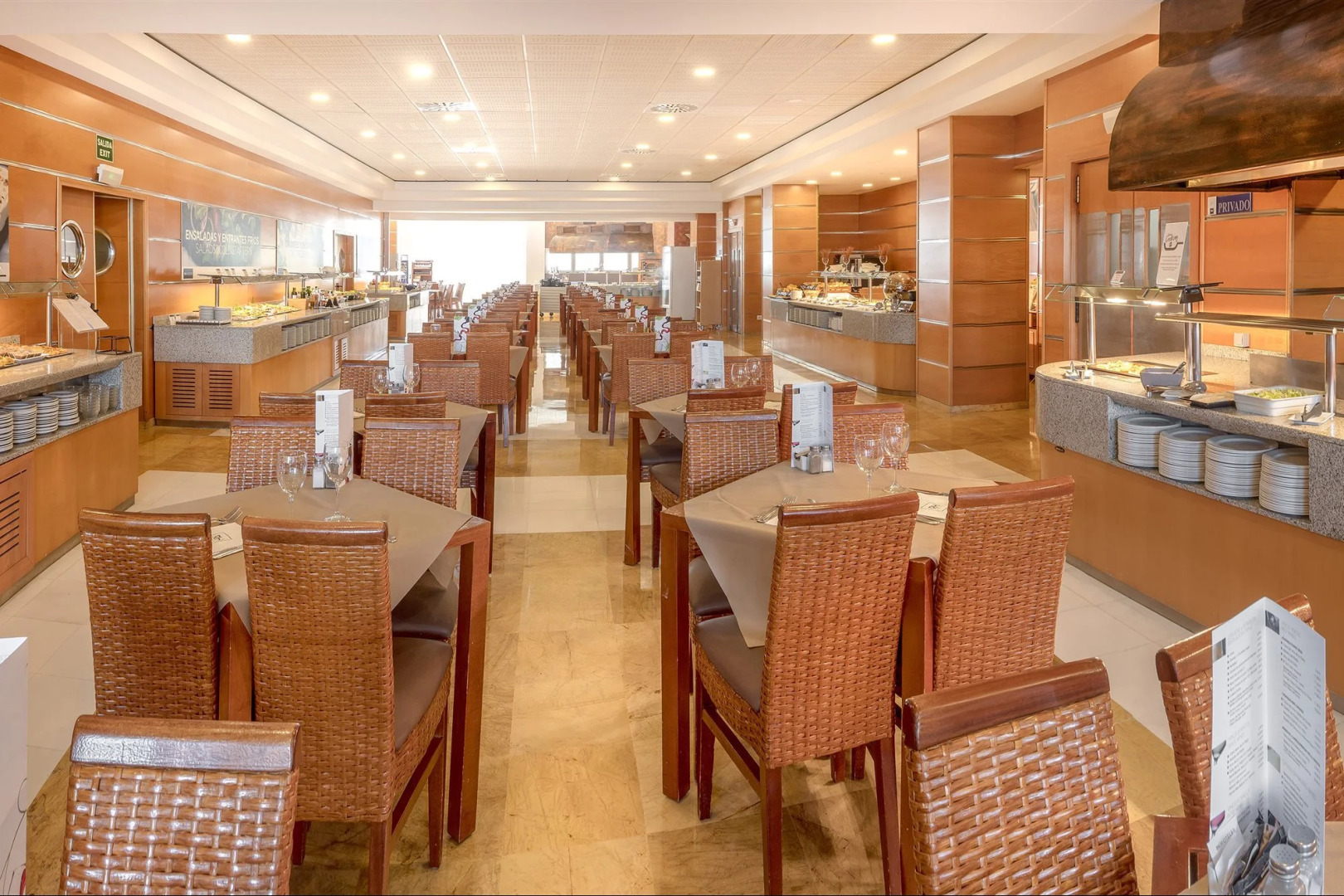 RH Ifach Family Hotel