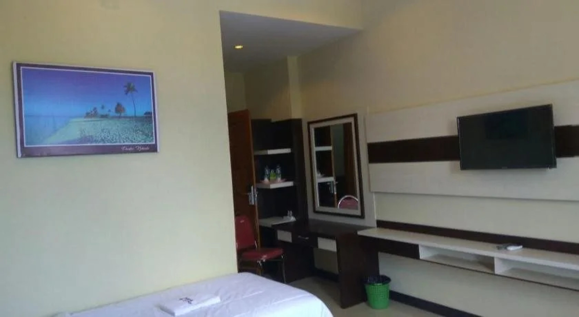 Galaxy Inn Hotel Baubau