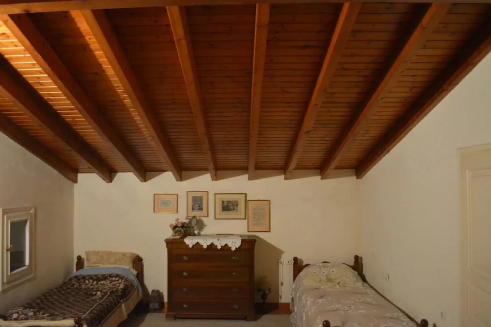 Sophisticated Central House In Tinos