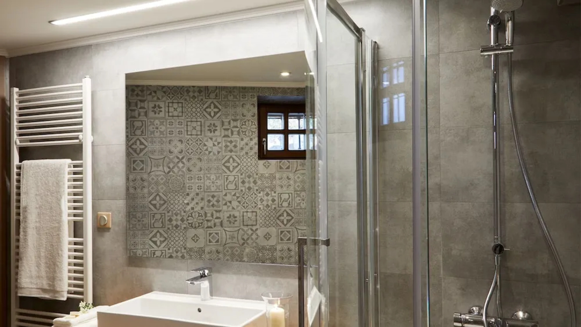 MounTrace Suites & Spa