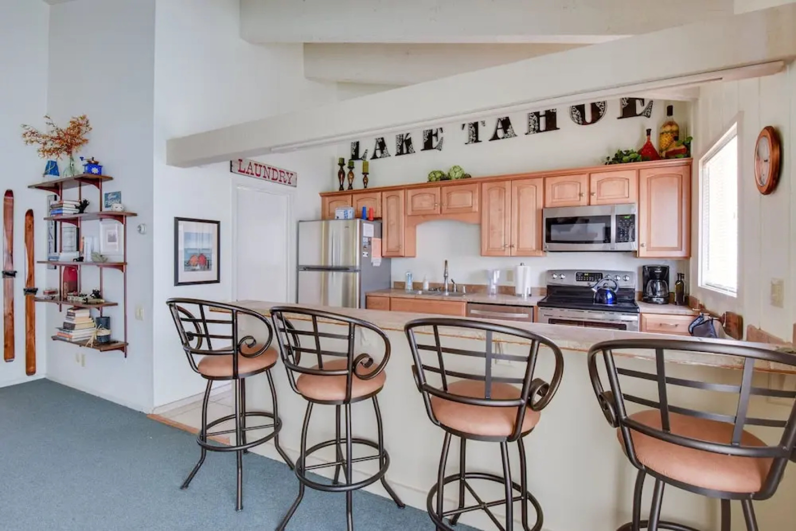 Waters Edge Jewel w/ Lake Views HOA Access!