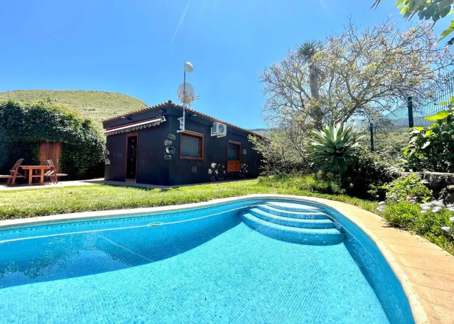 Rural house with Wifi, private pool, view of the Atlantic and Mount Teide