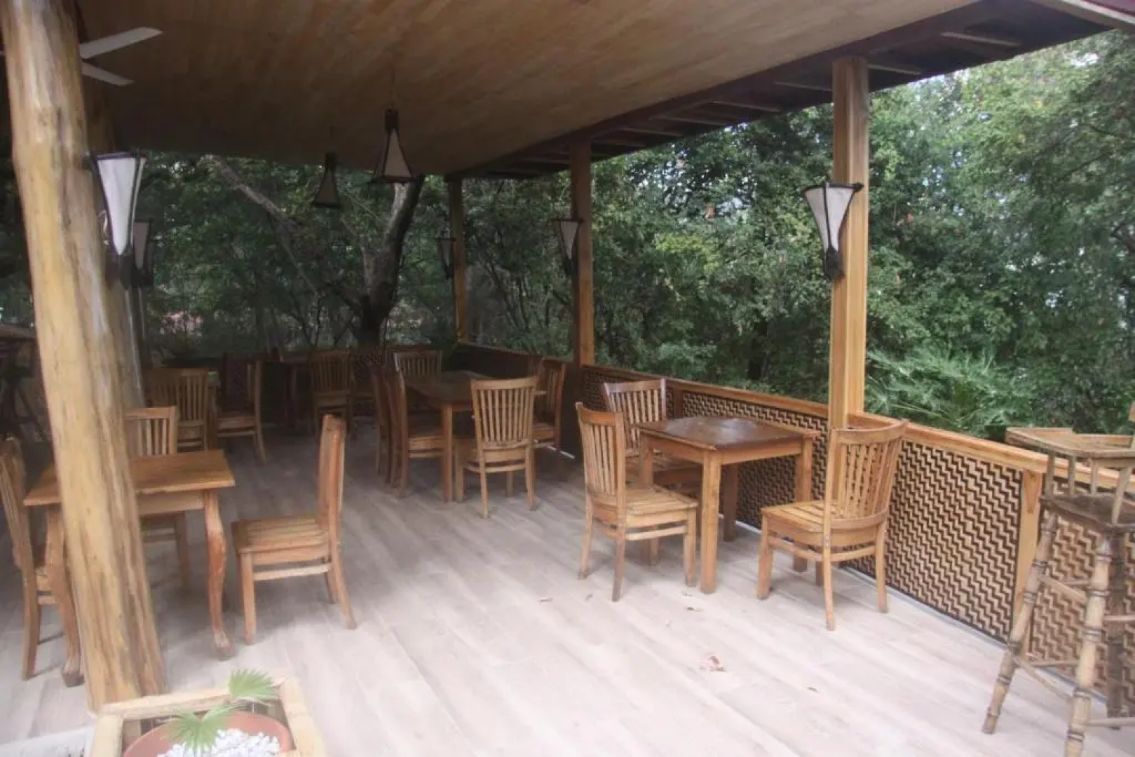 San Simian Lodge