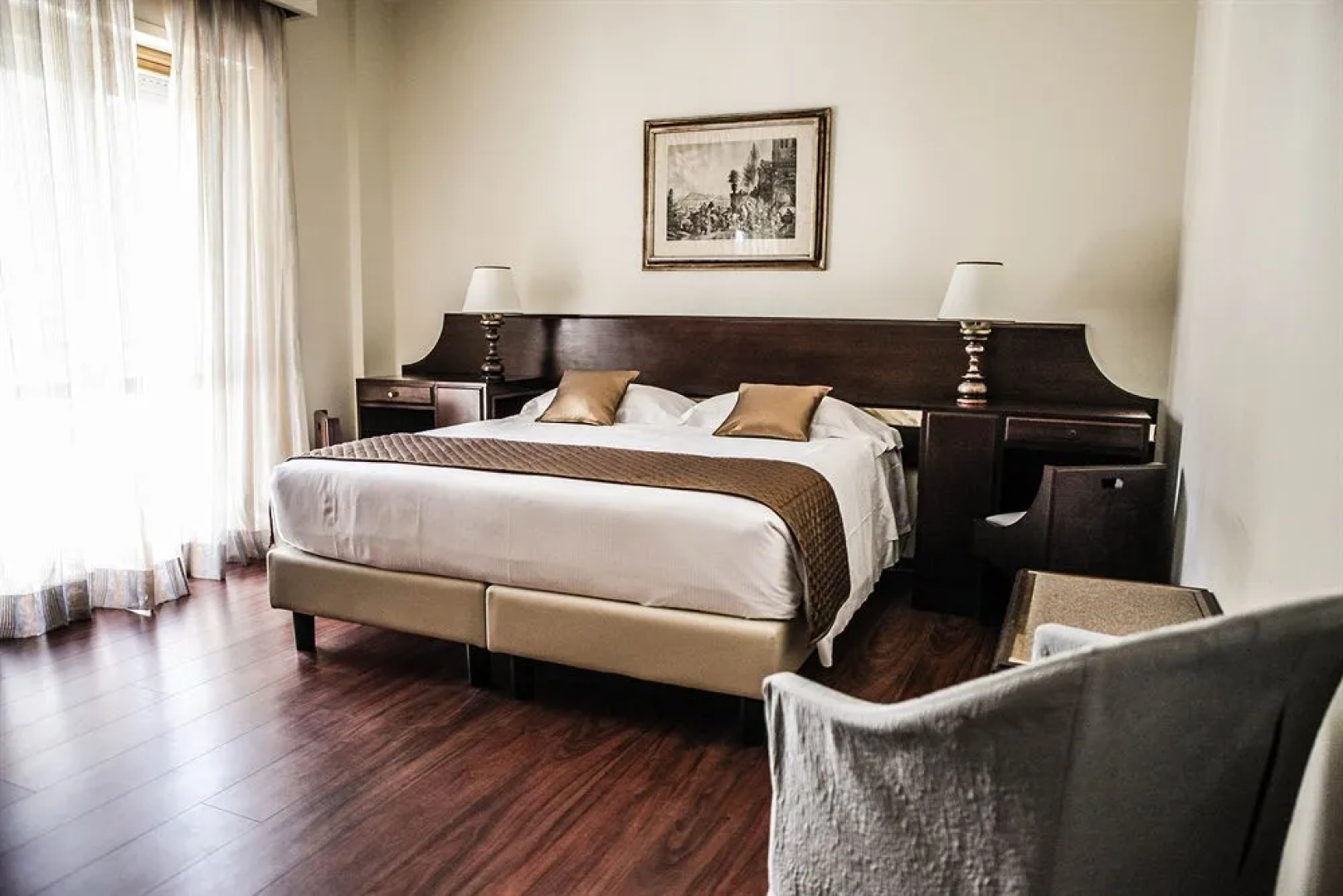 St. Mauritius Hotel