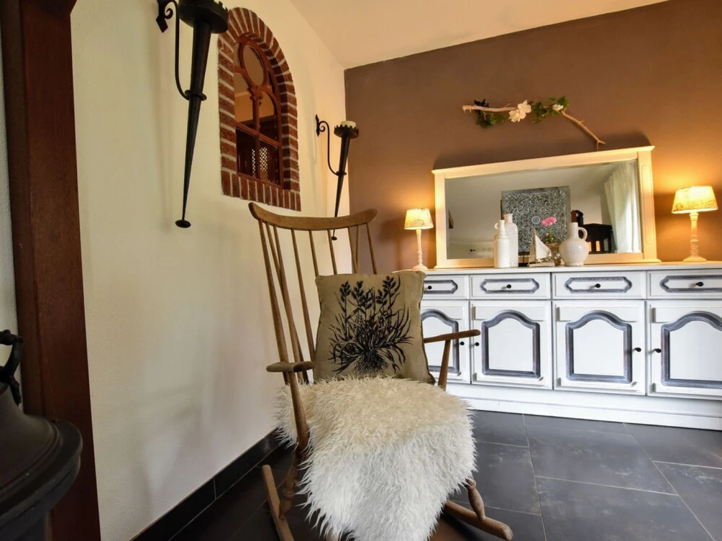 Secluded Holiday Home in Voorthuizen by the Lake