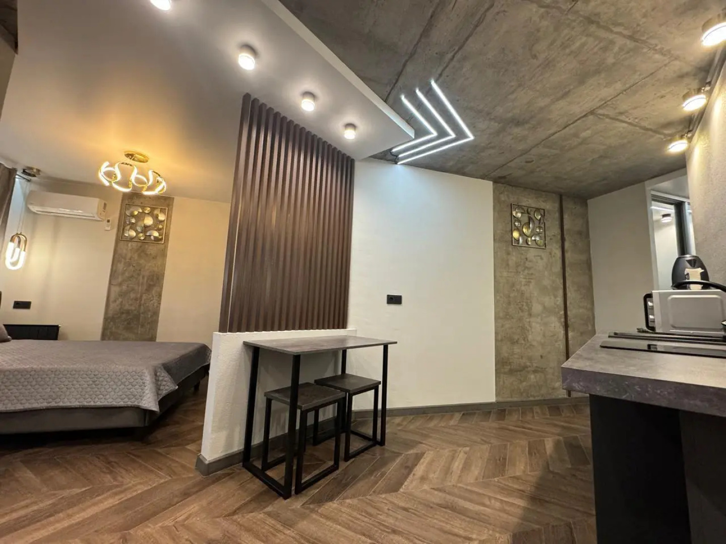 Апартаменты на улице Конституции 5/1