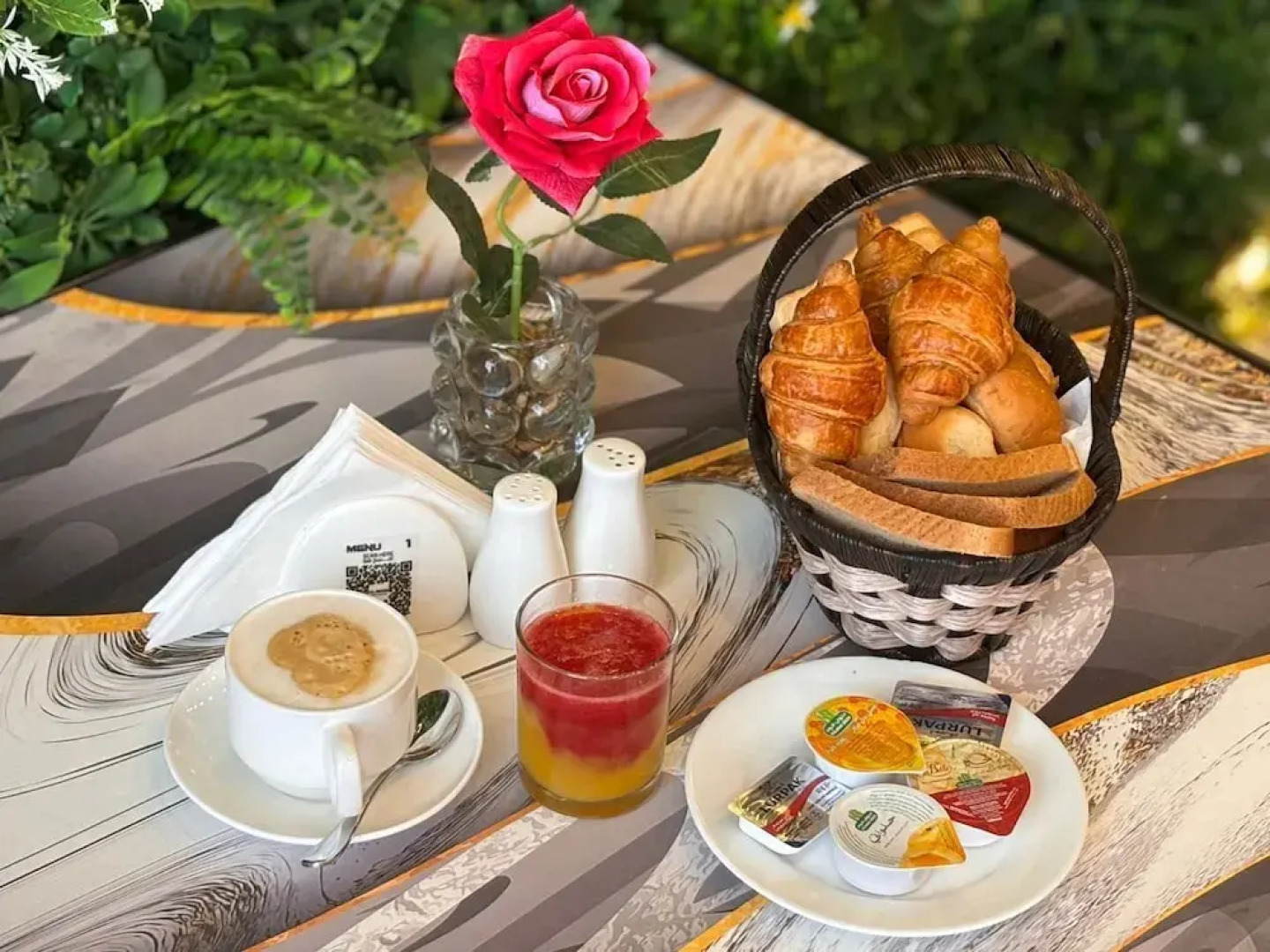 AL MADA AL Arabia Hotel