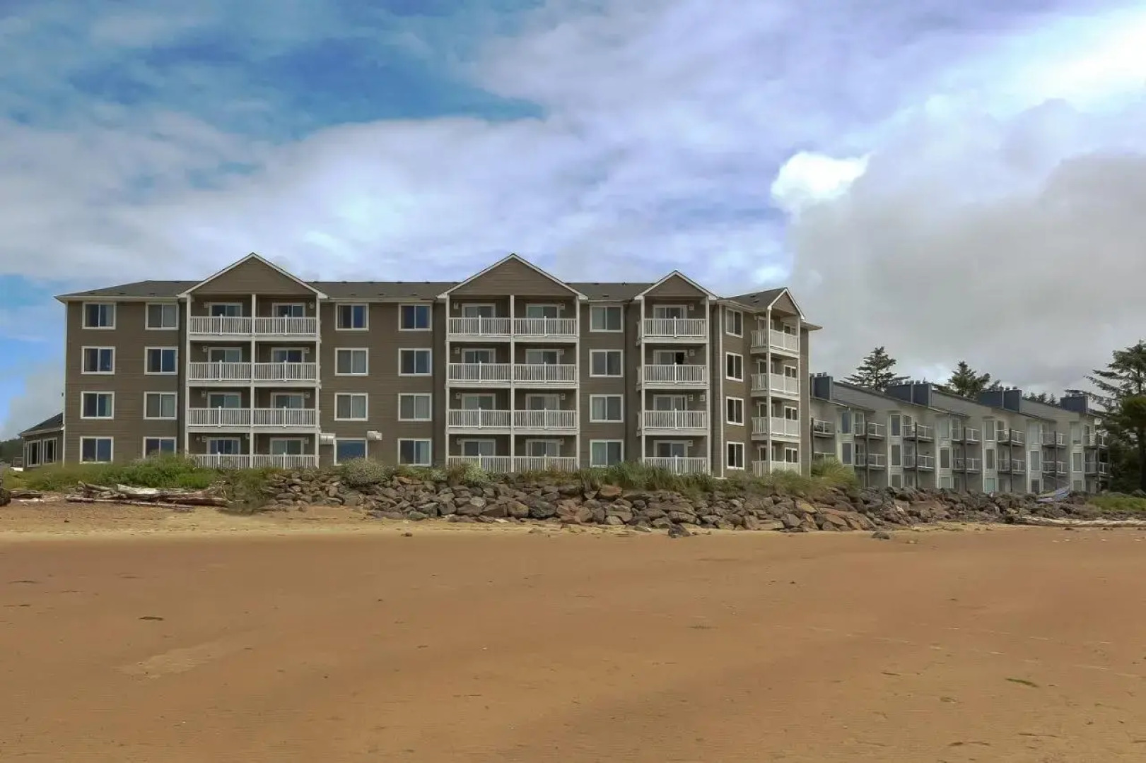 Siletz Bay Beachfront Hotel by OYO Lincoln City