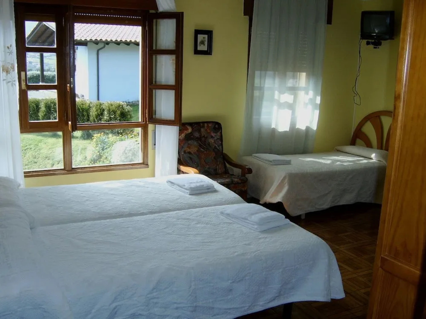 Casa de Aldea El Regueru