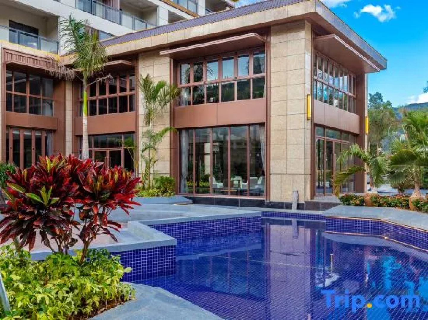 Floral Hotel · Harmony Pavilion Hotel