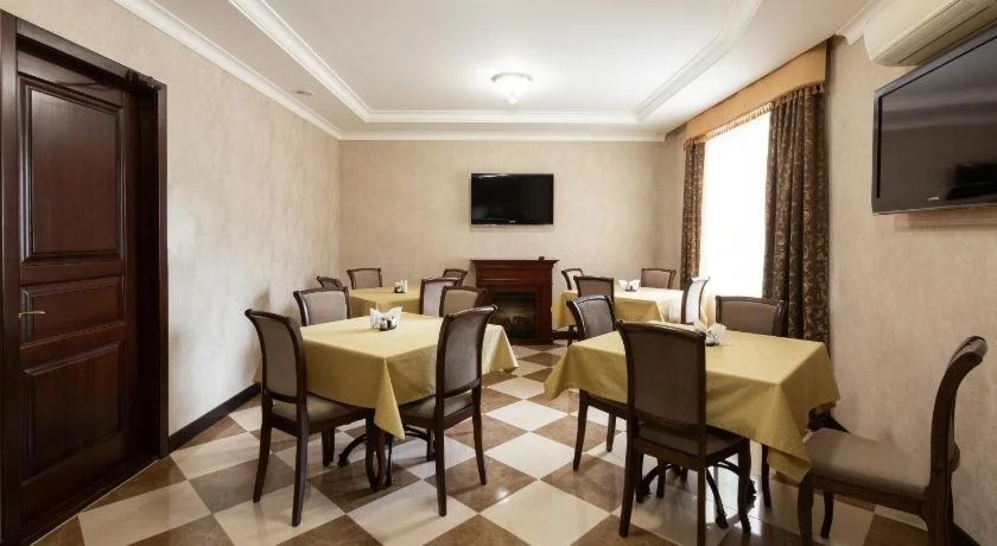 Отель Helicopter