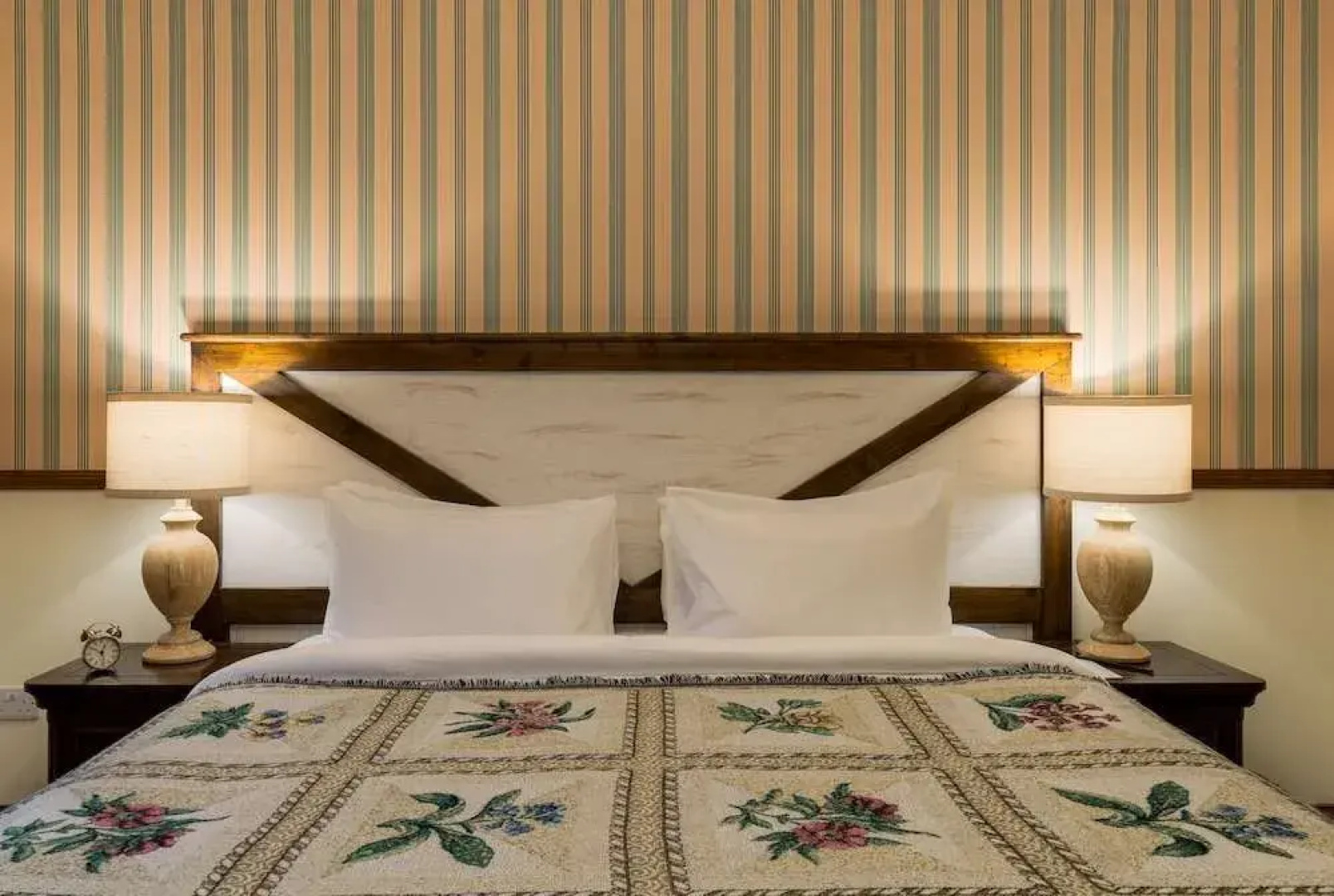Whispering Pines Lodge