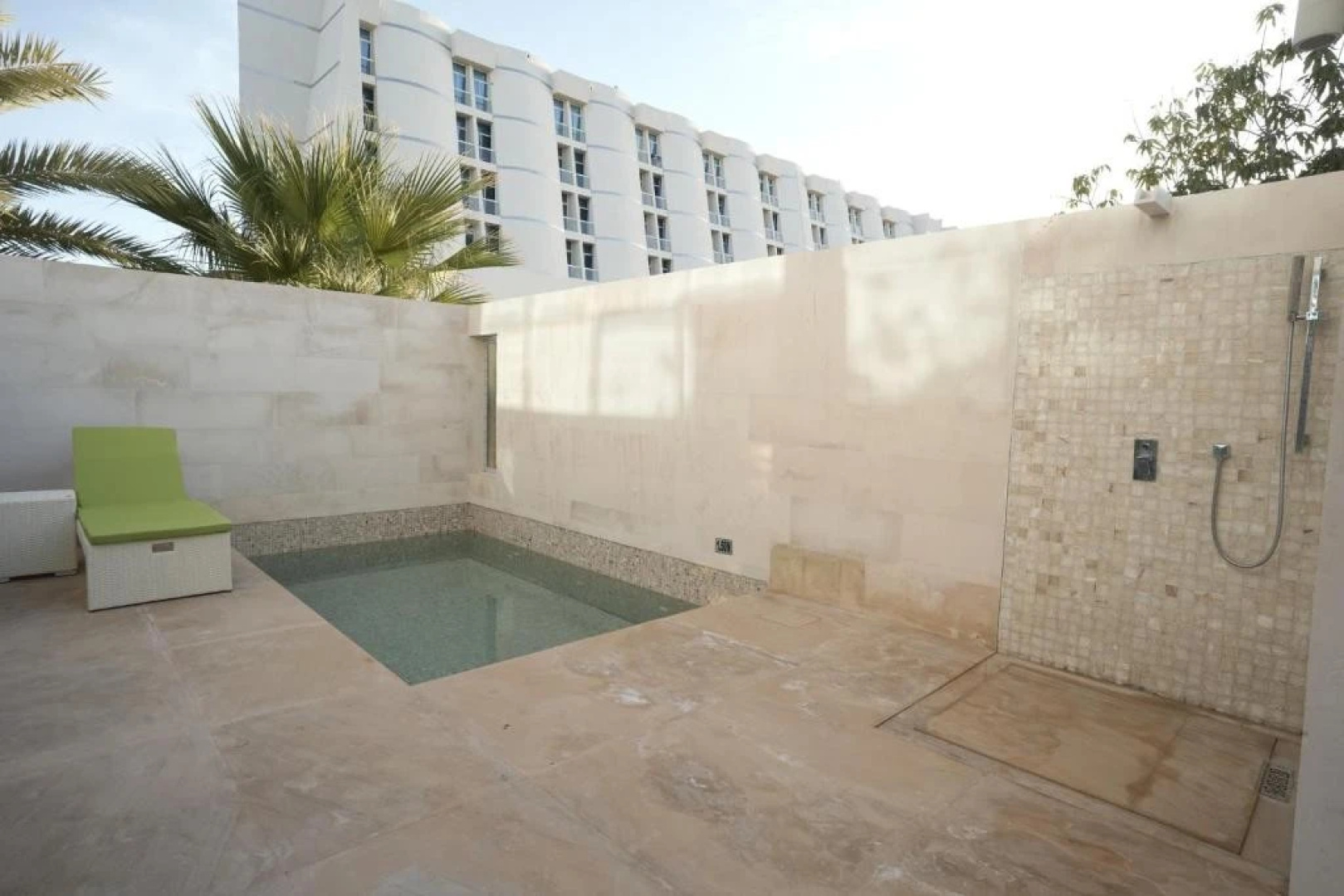 Alberni Jabal Hafeet Hotel