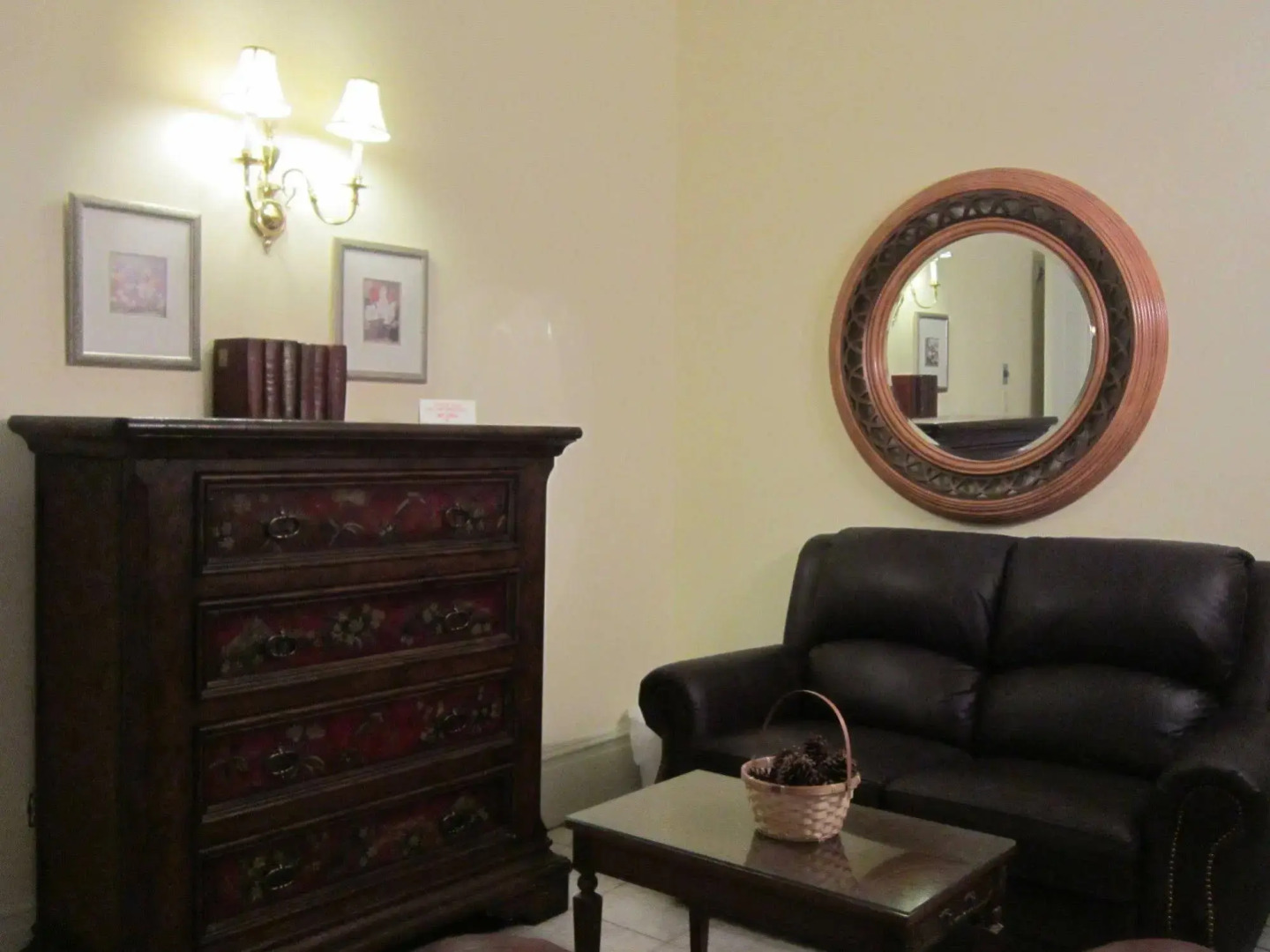 Chipman Hill Suites - Senator Dever House