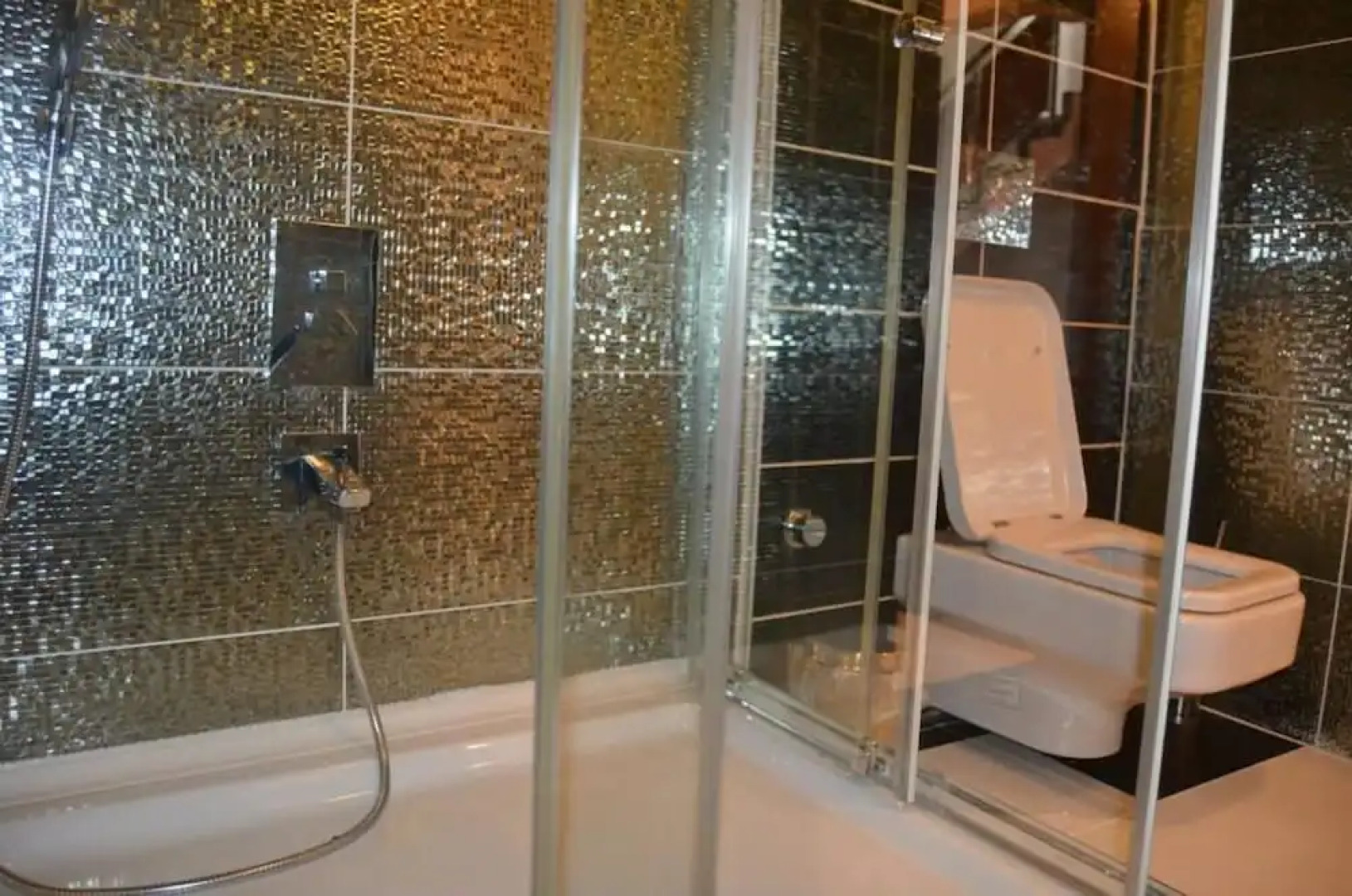 The Gala Palace Suits