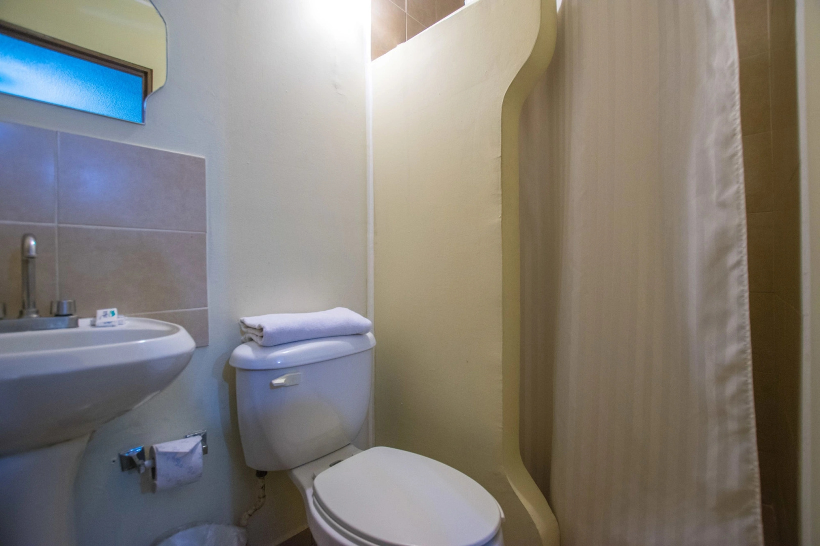 Hotel Mateos 1215