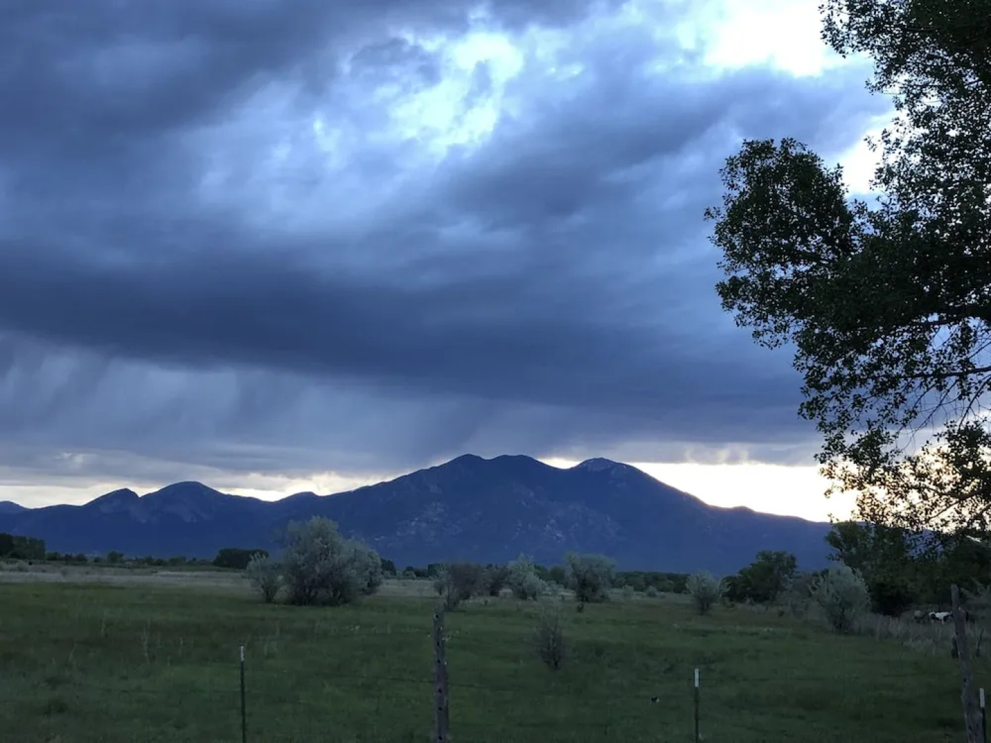 Taos Country Inn