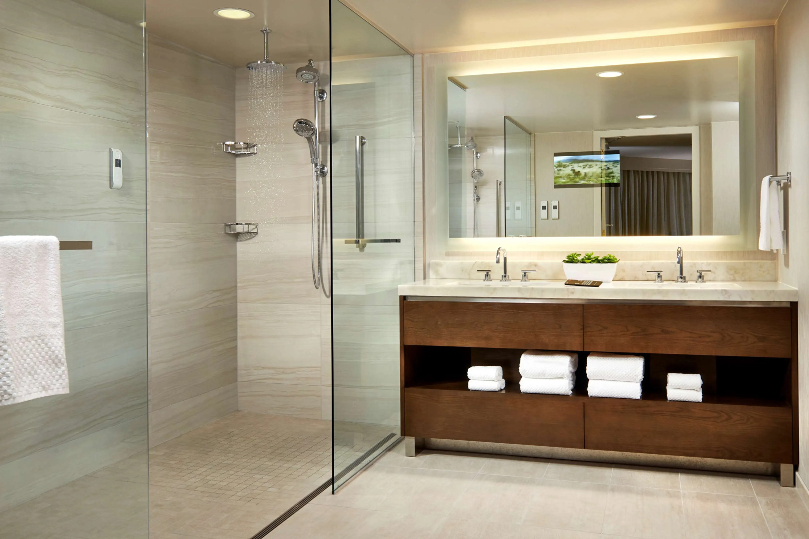 Hilton Long Beach Hotel