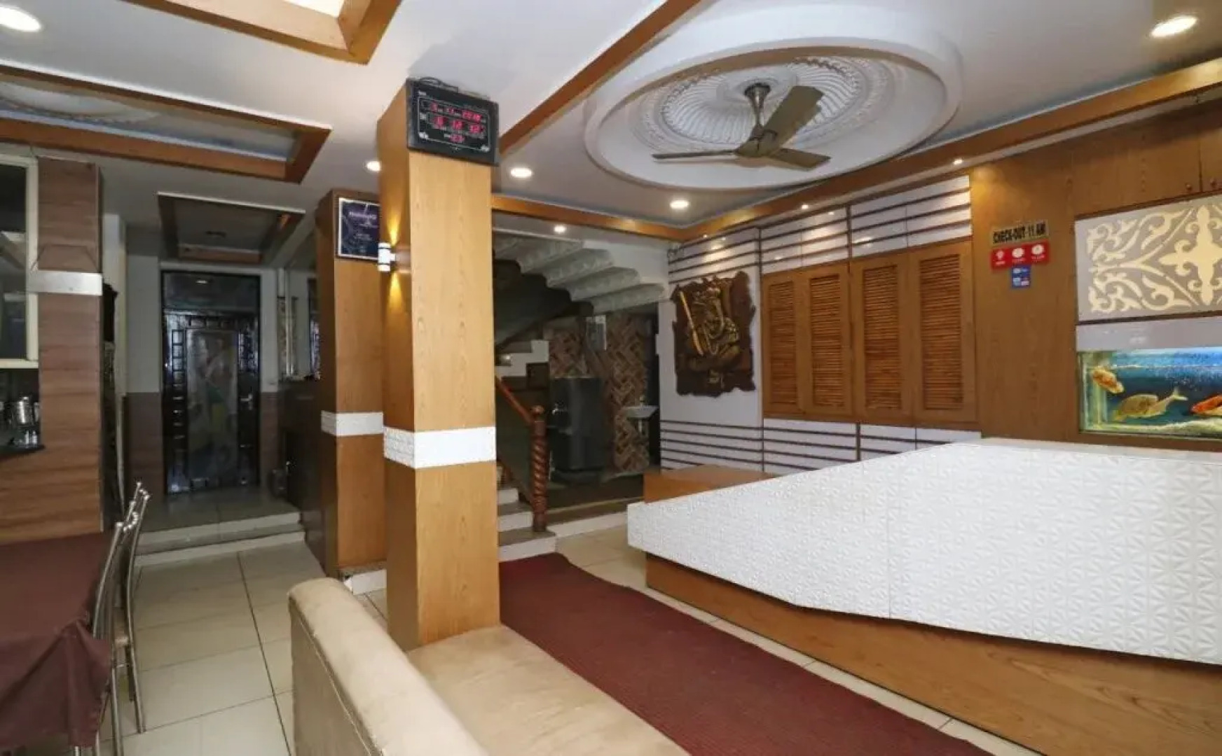 Hotel Saket By OYO Rooms