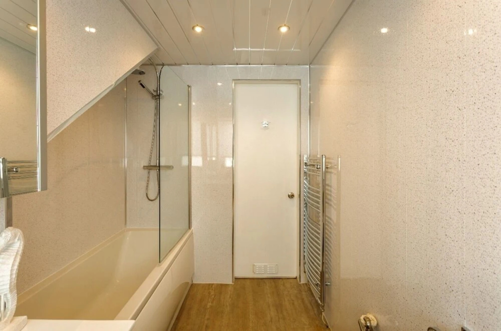 Warm and Welcoming Villa, Perfect Home From Home