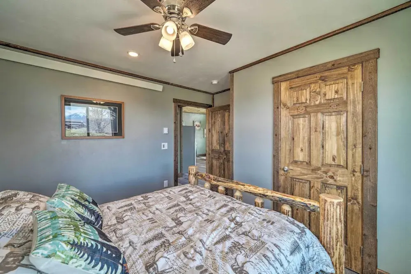 Mtn-view Cabin 40 Mi to Yellowstone Ntl Park!