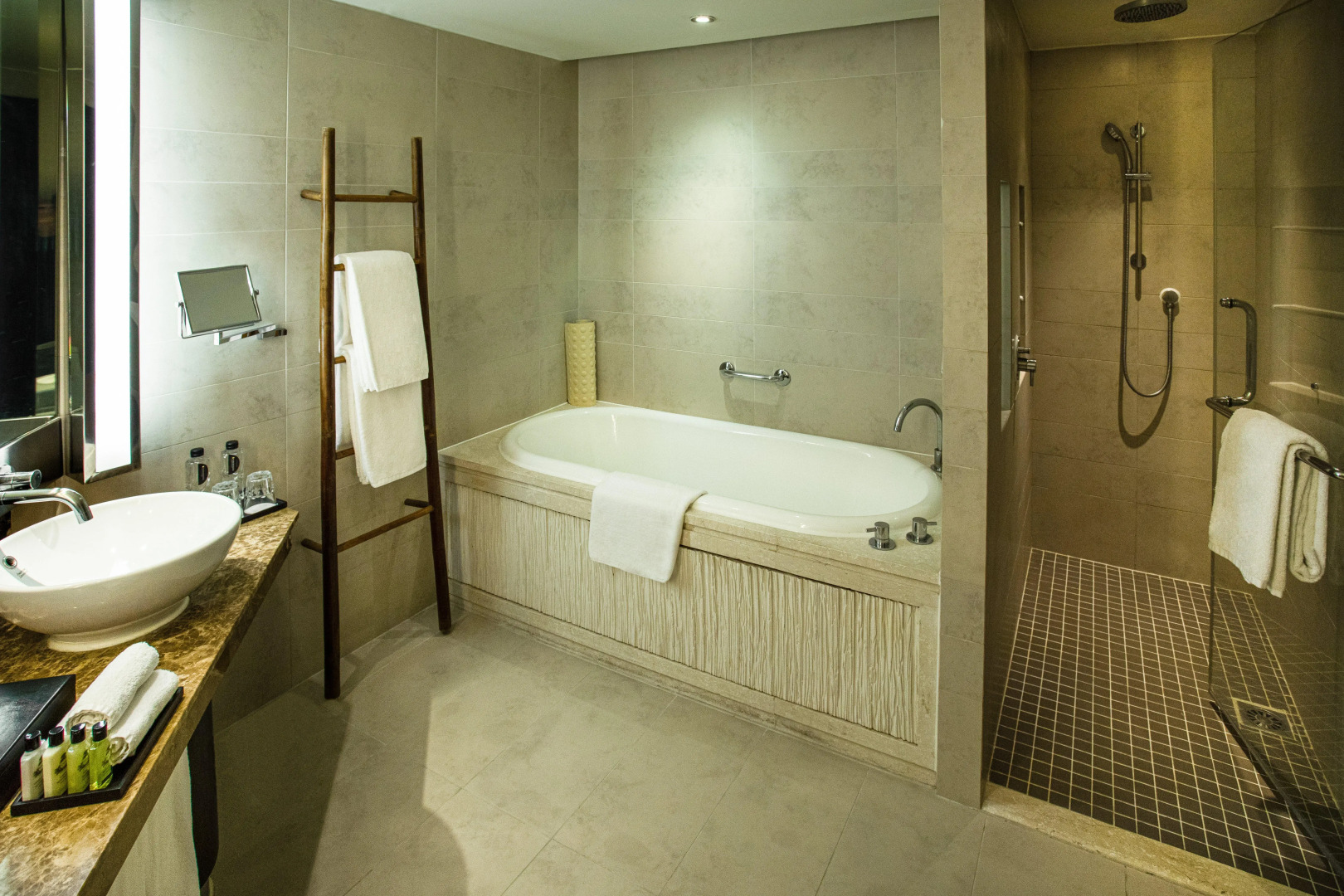 InterContinental Hanoi Westlake by IHG