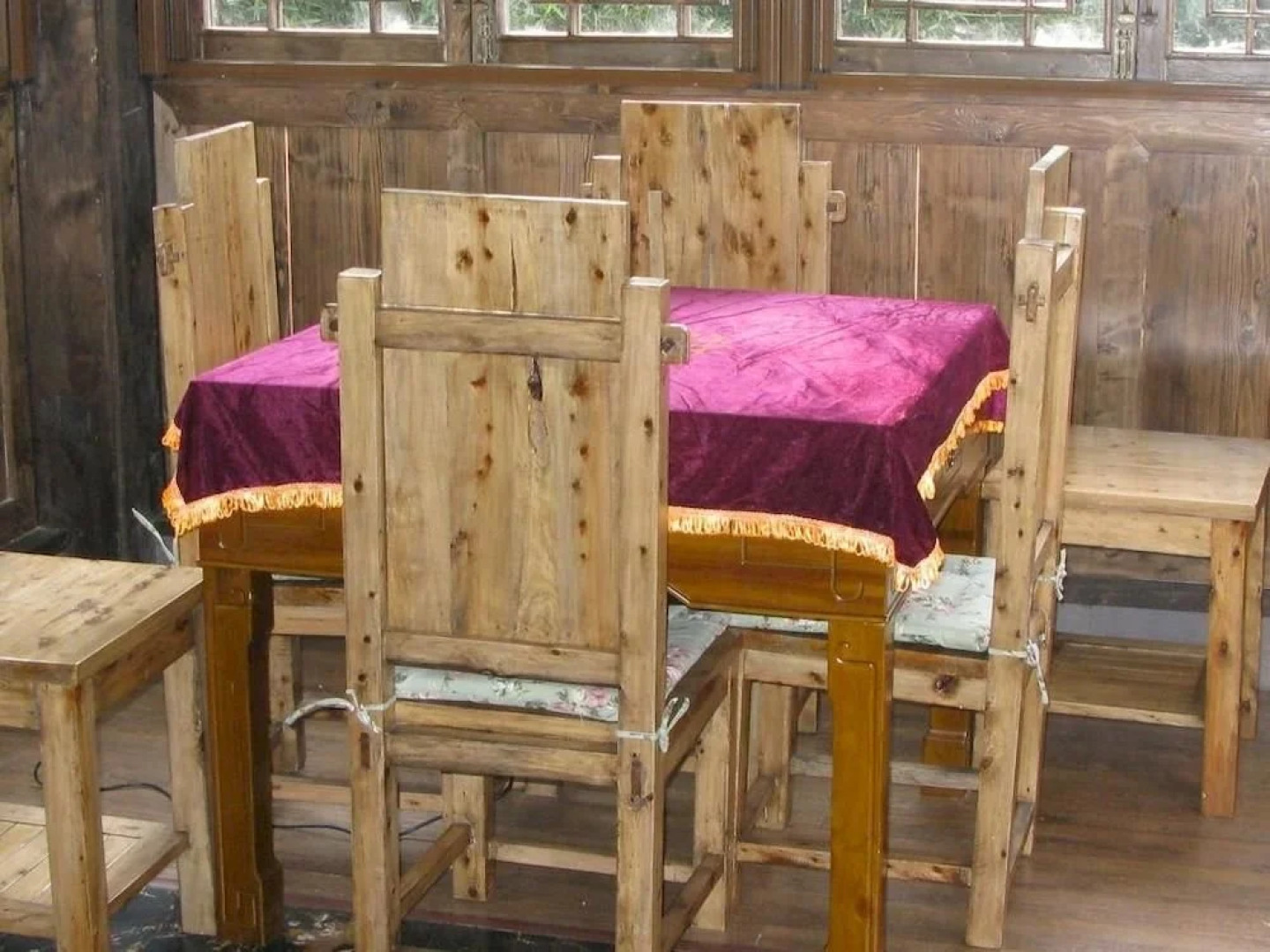 Emeishan Ziranxing Dujiabieyuan Hotel