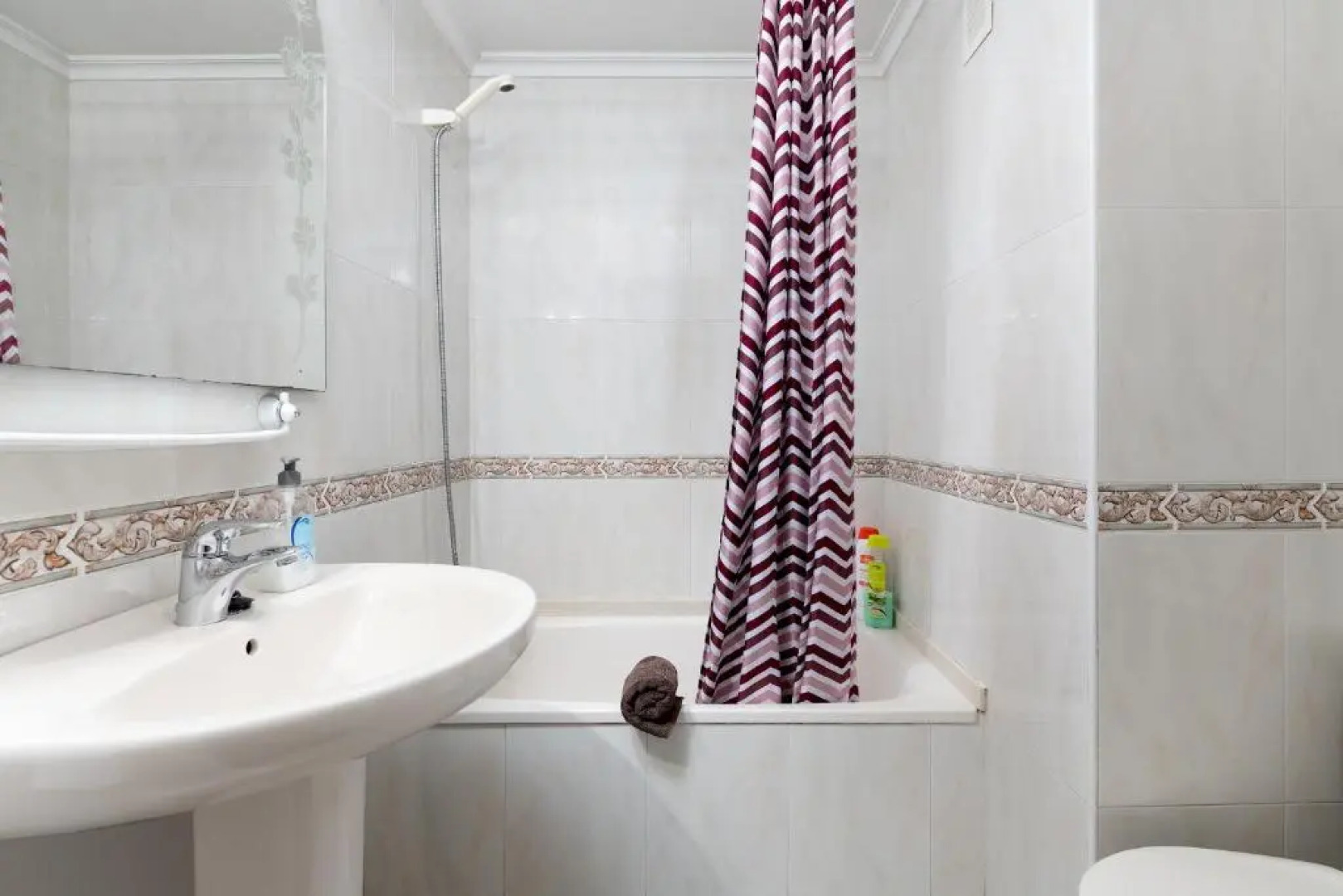 Centrico y parking gratuito Vut 142 as