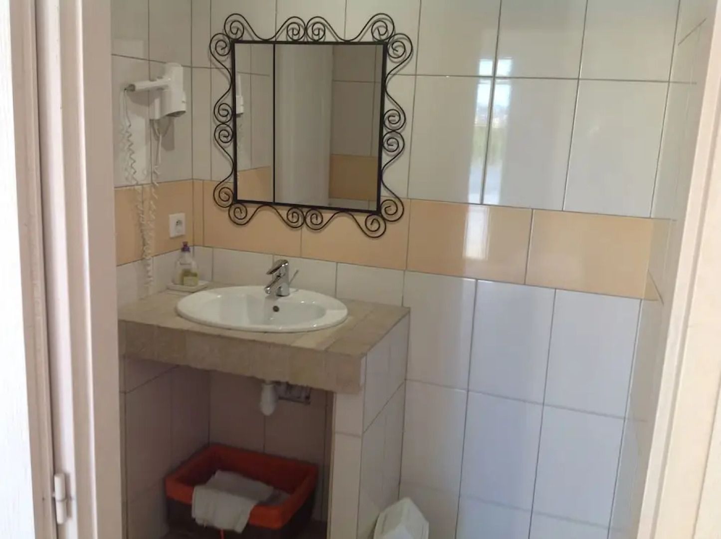 Logis Hôtel le Clos Saint-Loup