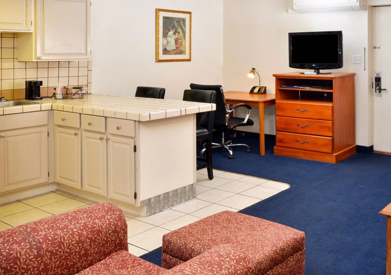 The Classic Desert Aire Hotel