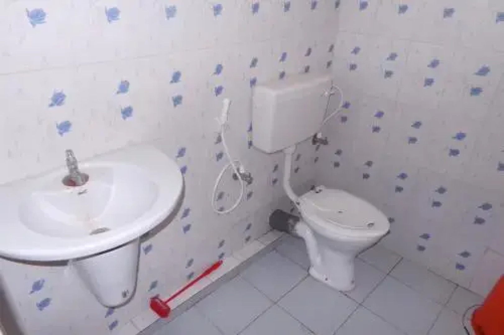 Ceepee's Holiday Inn