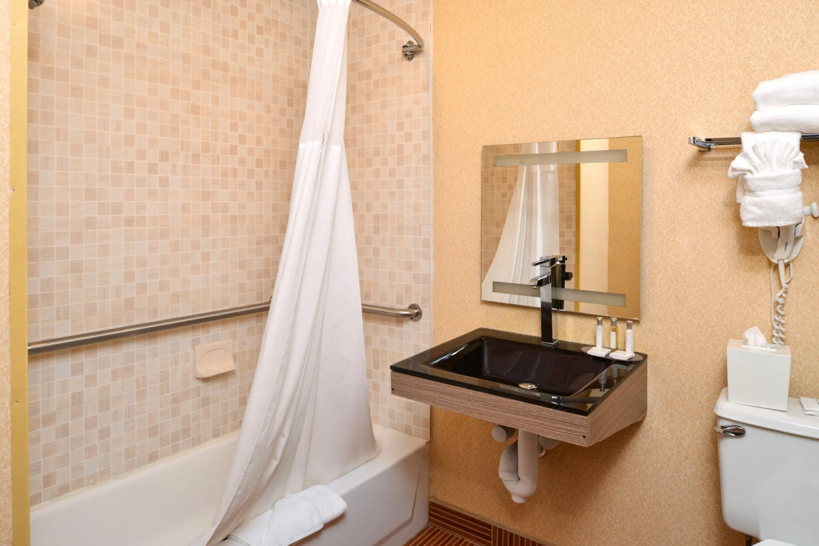 Baltimore Plaza Hotel