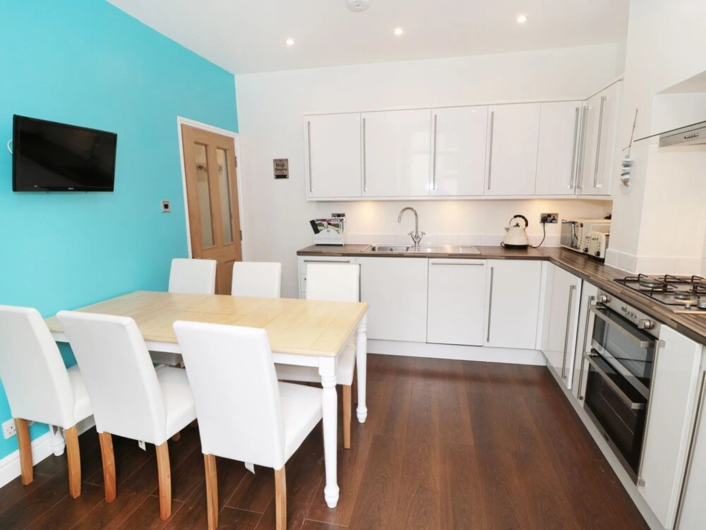 3 George Street, Whitby