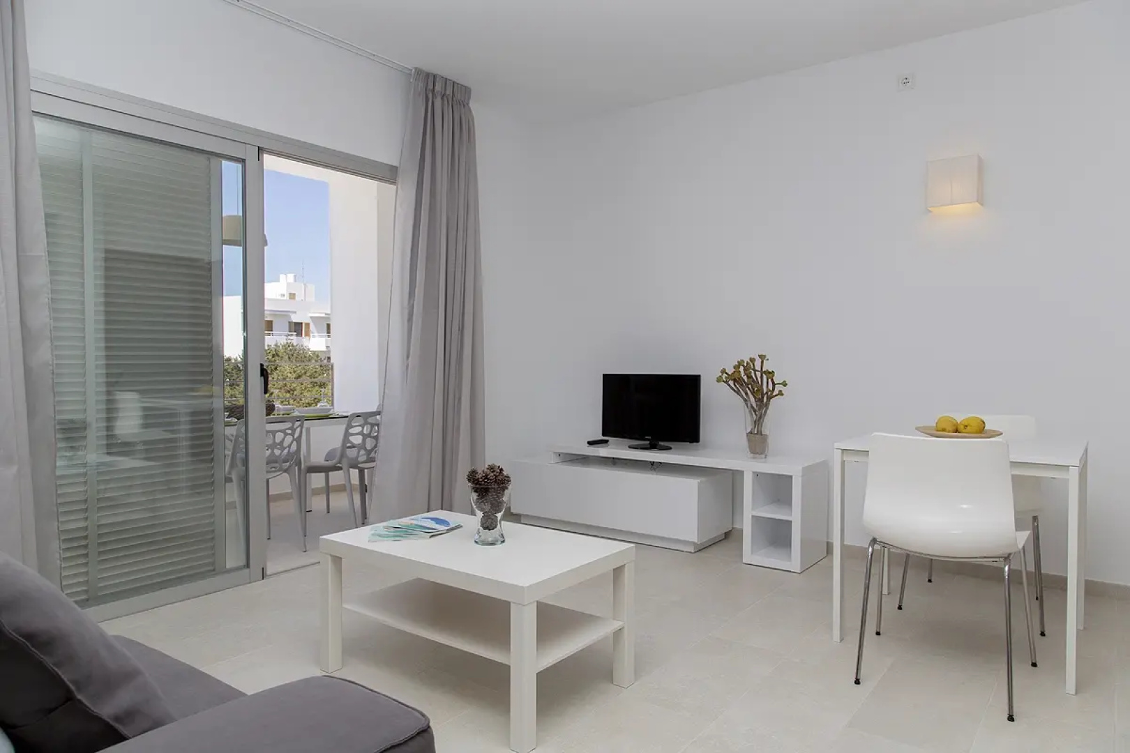 Apartaments Proa Es Pujols
