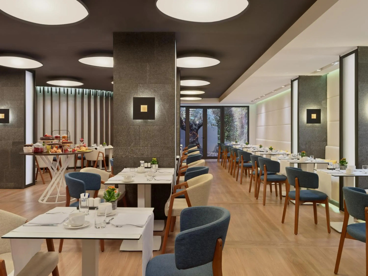 H10 Urquinaona Plaza