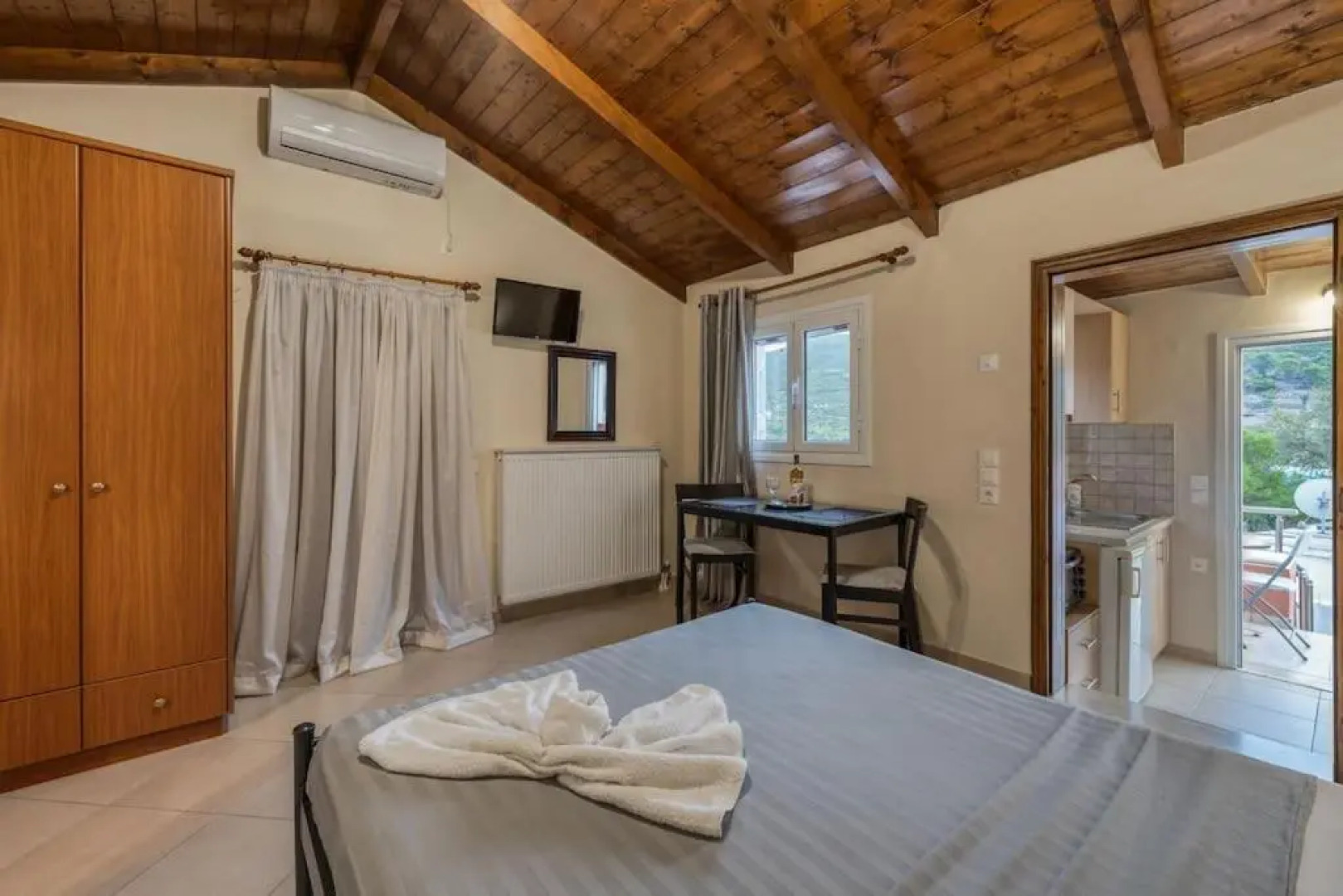 Alice Happy Place 2 , only 5 minutes from the shipwreck!!!