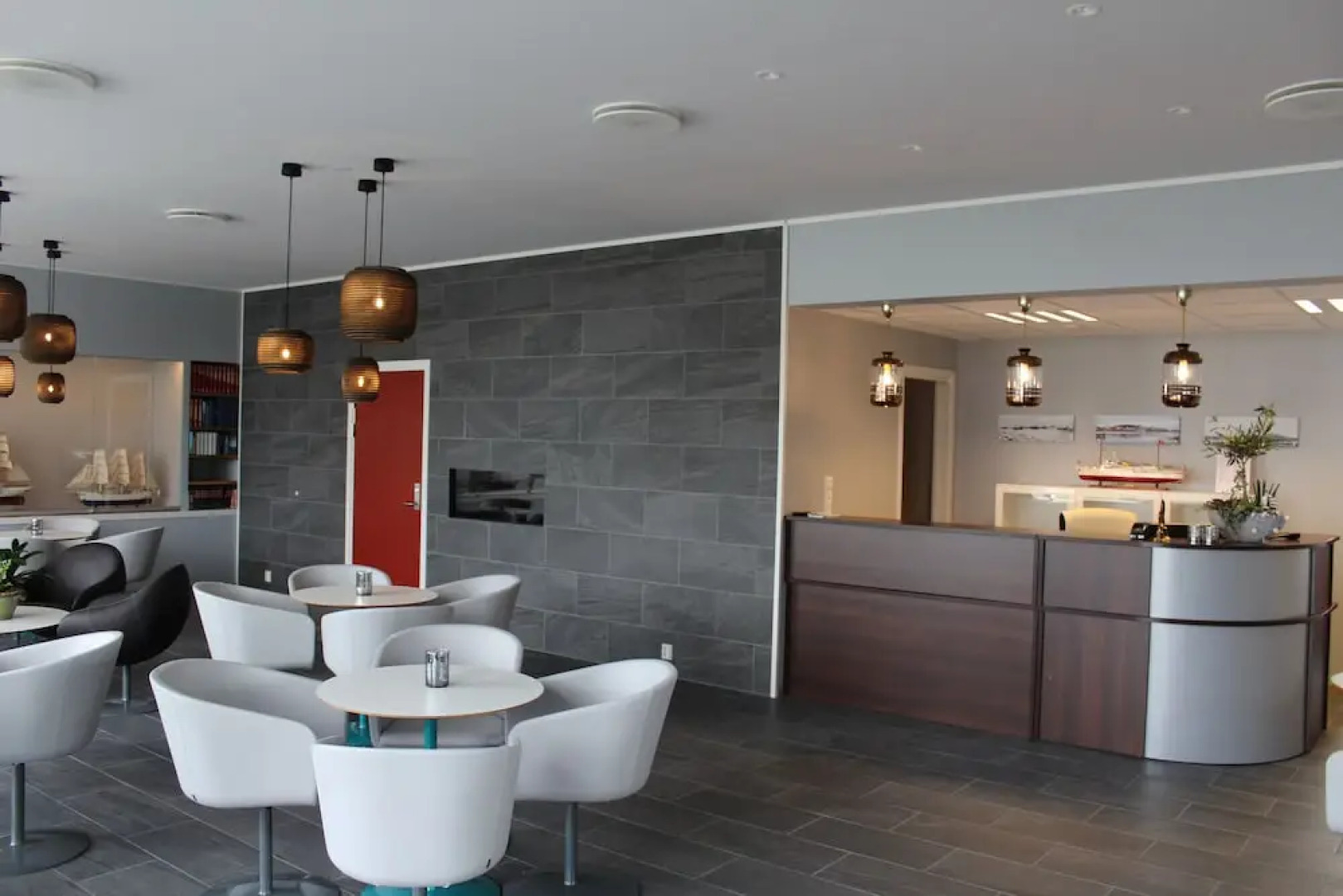 Sula Rorbuer og Havhotell