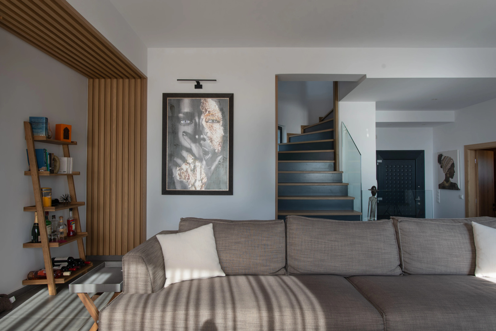 Mirazur Seafront Sunset Villa