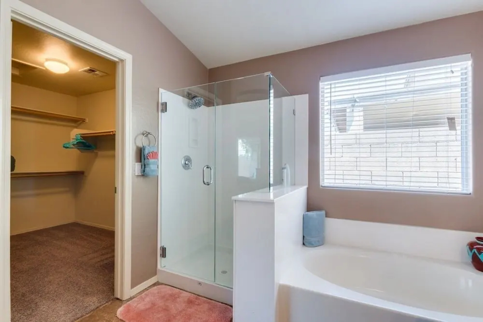 Palmen 4 Bedroom Home