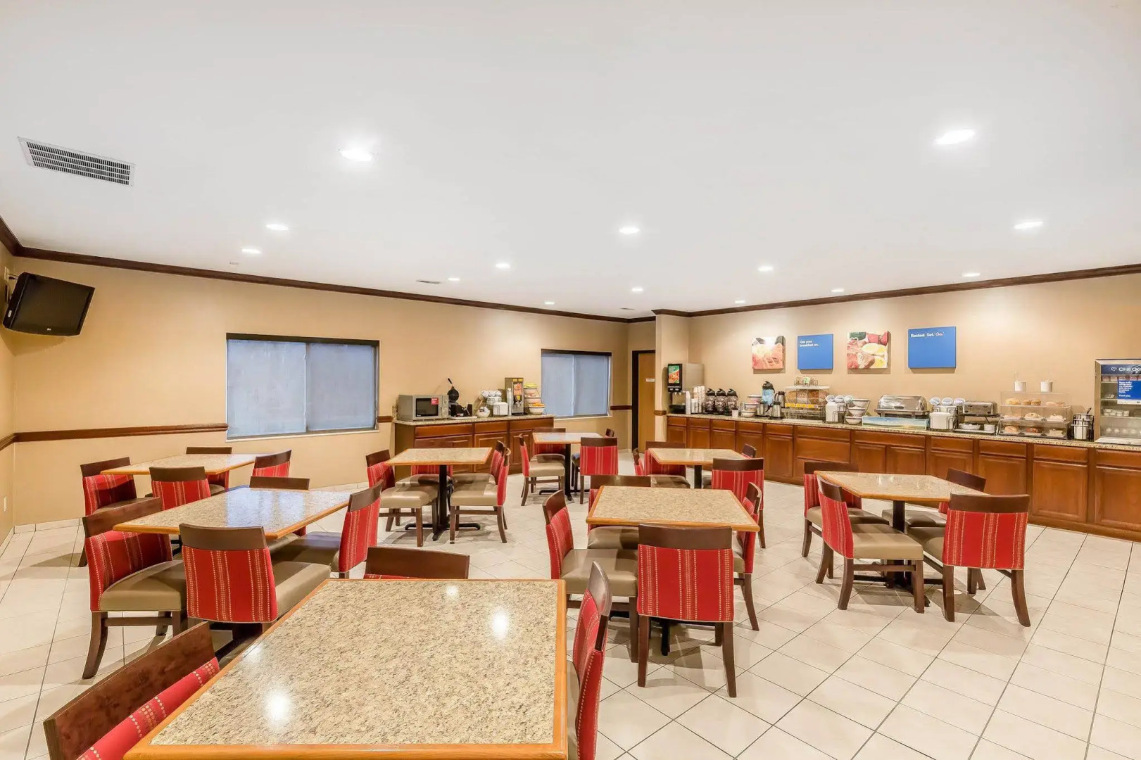 Comfort Inn & Suites