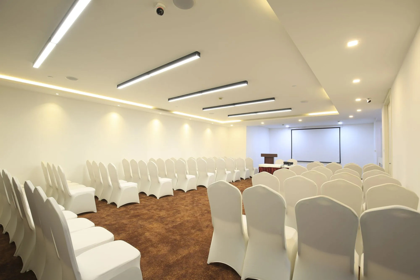 Shanghai Crown Crystal Hotel