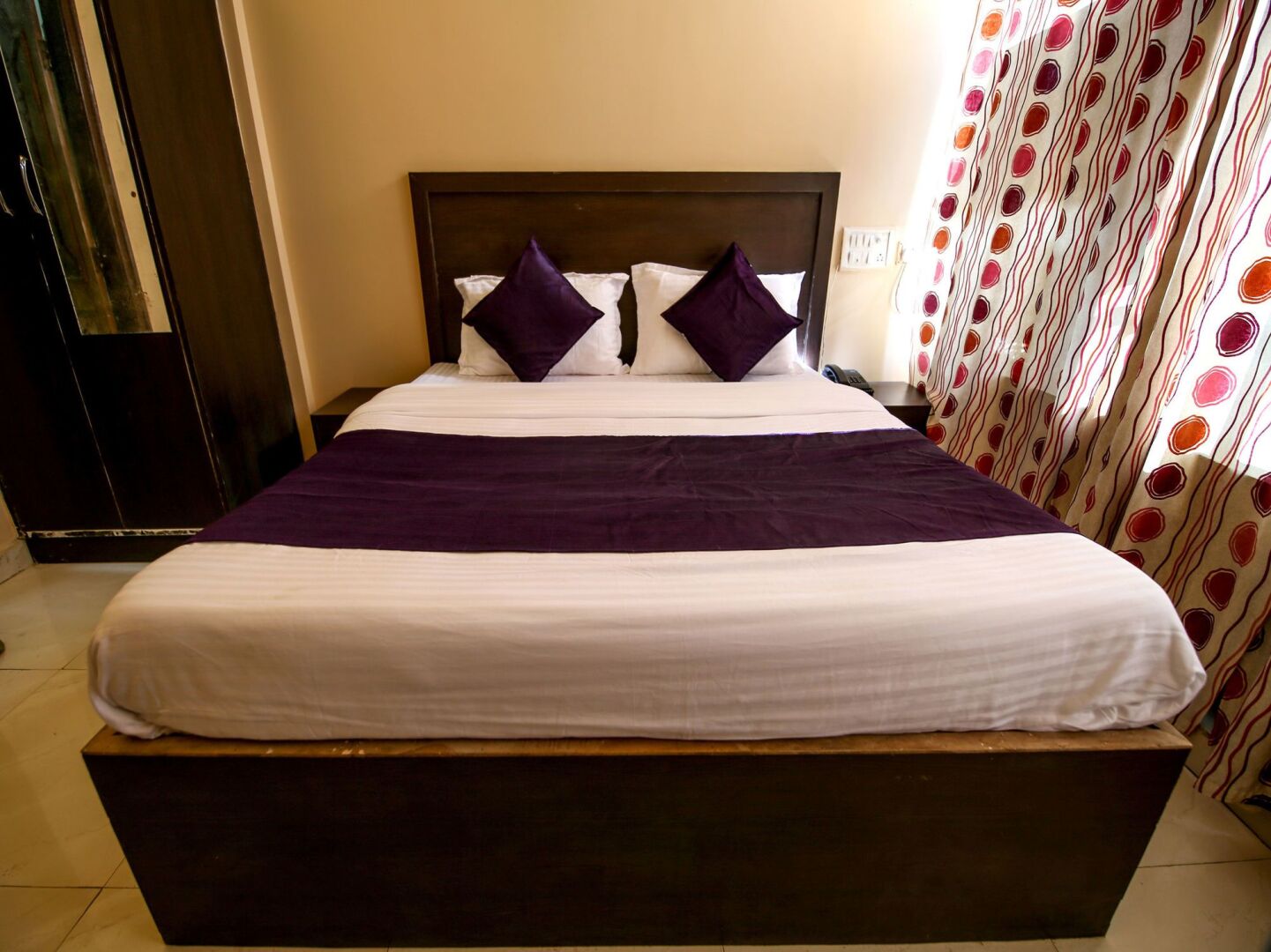 OYO 9305 Hotel Dwarika Inn