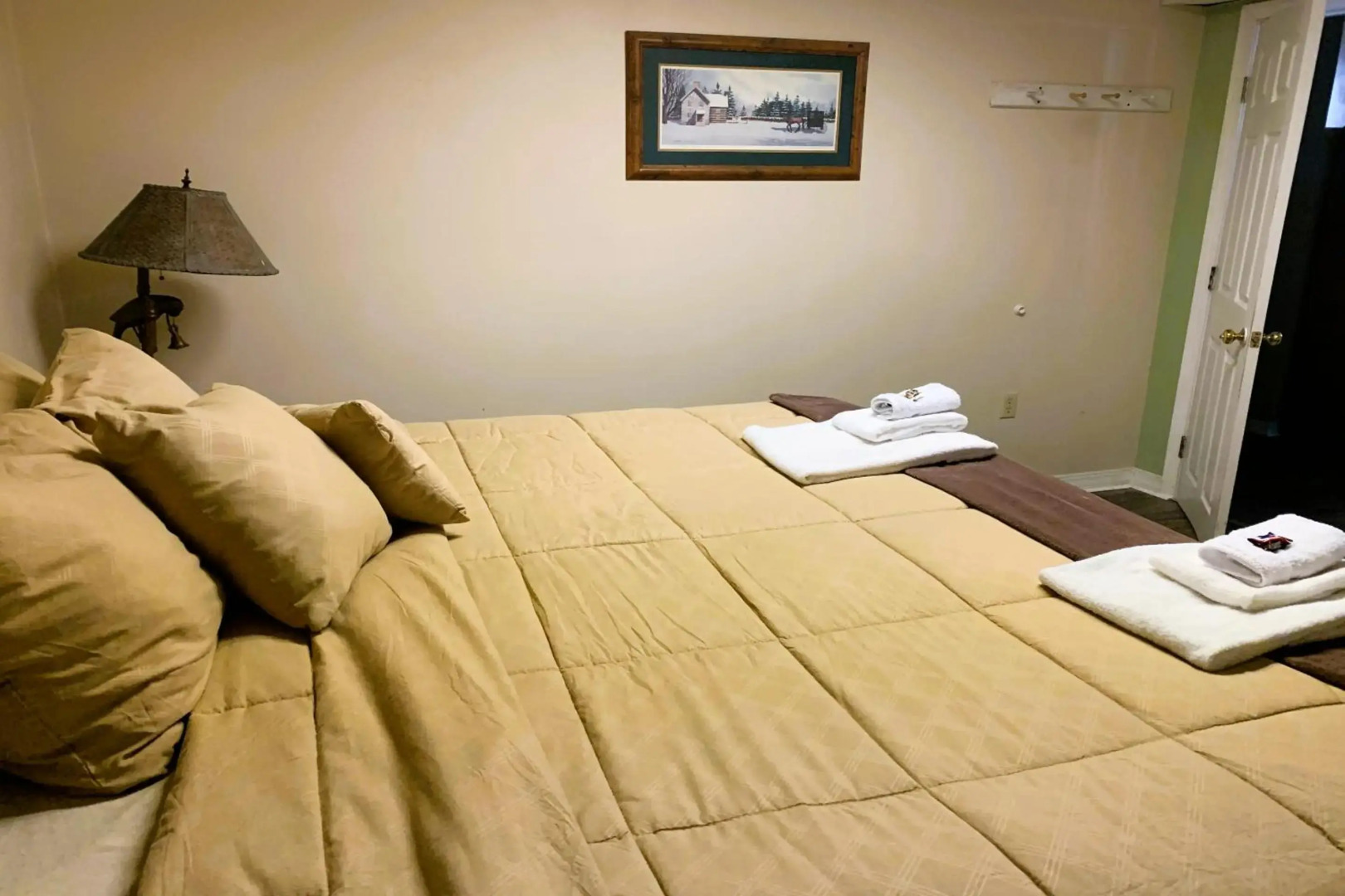 Love Hotels St John River by OYO at Fort Kent ME