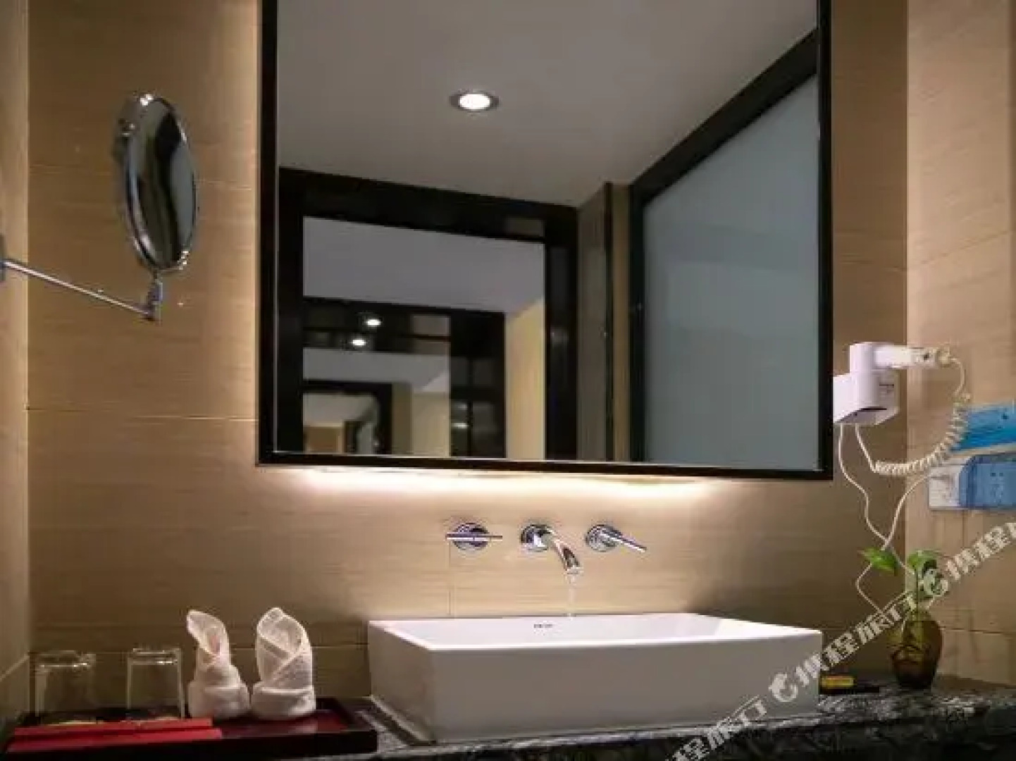 Maijishan Hot Spring Resort Hotel