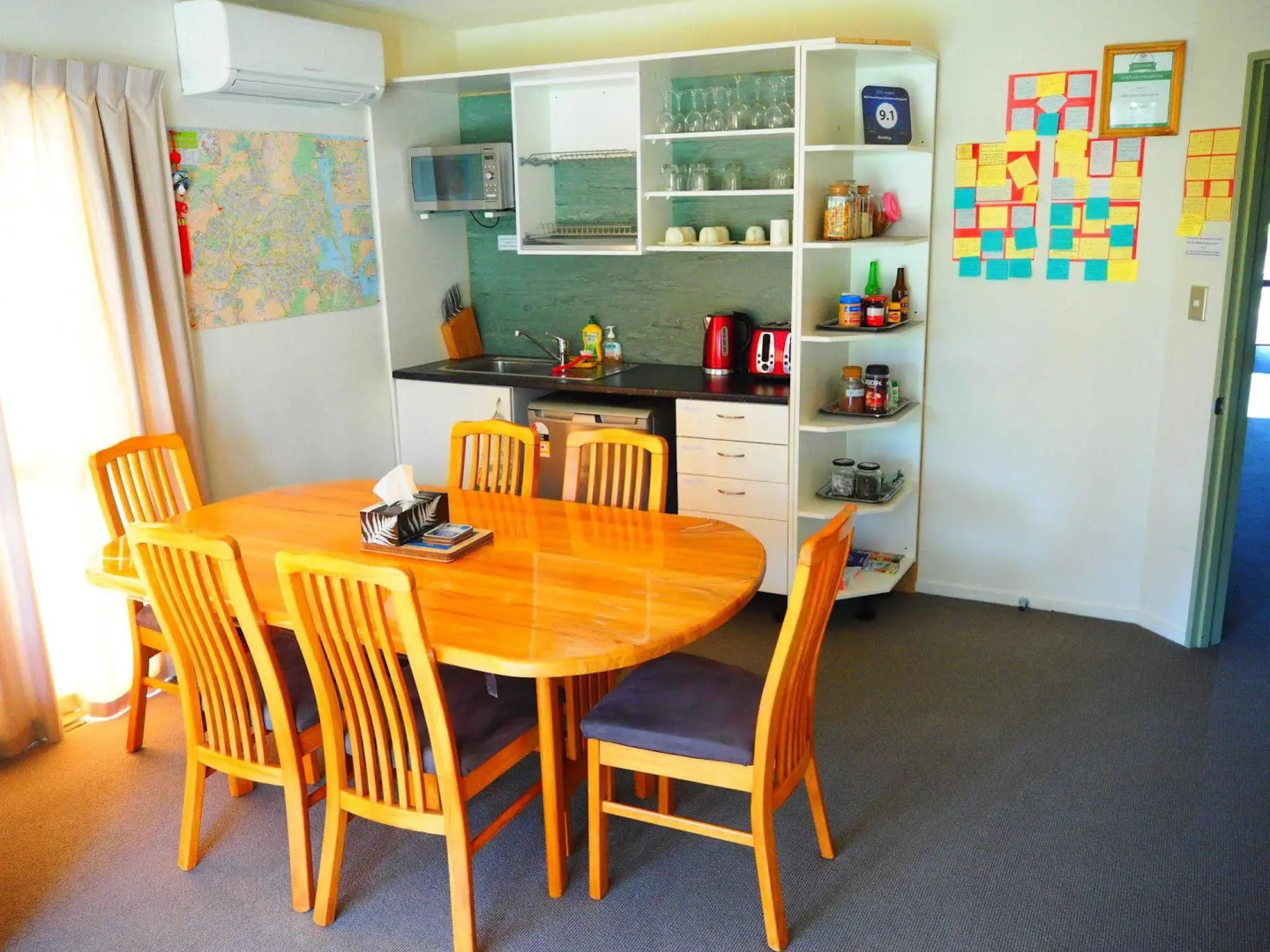 M&Y Airport Guest House (Red)