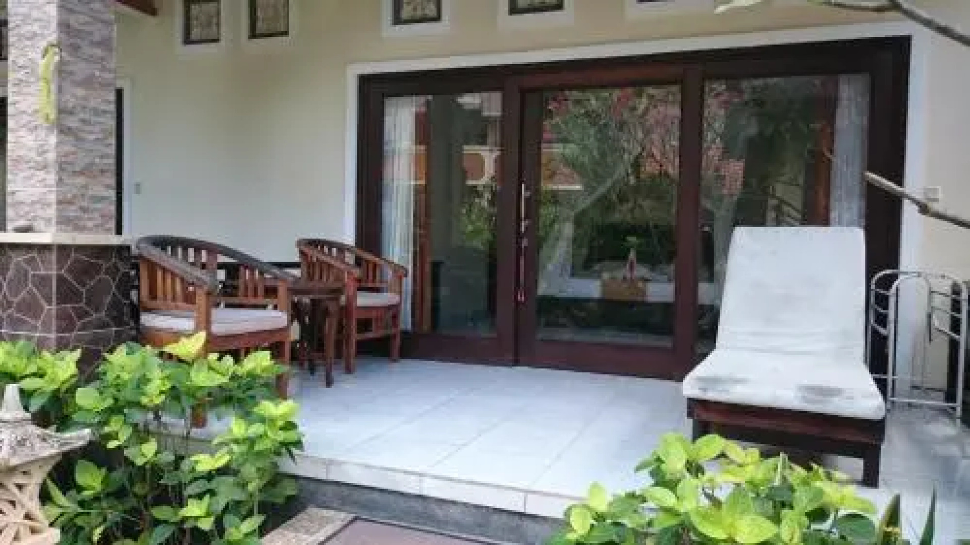 Barracuda Beach Bungalows