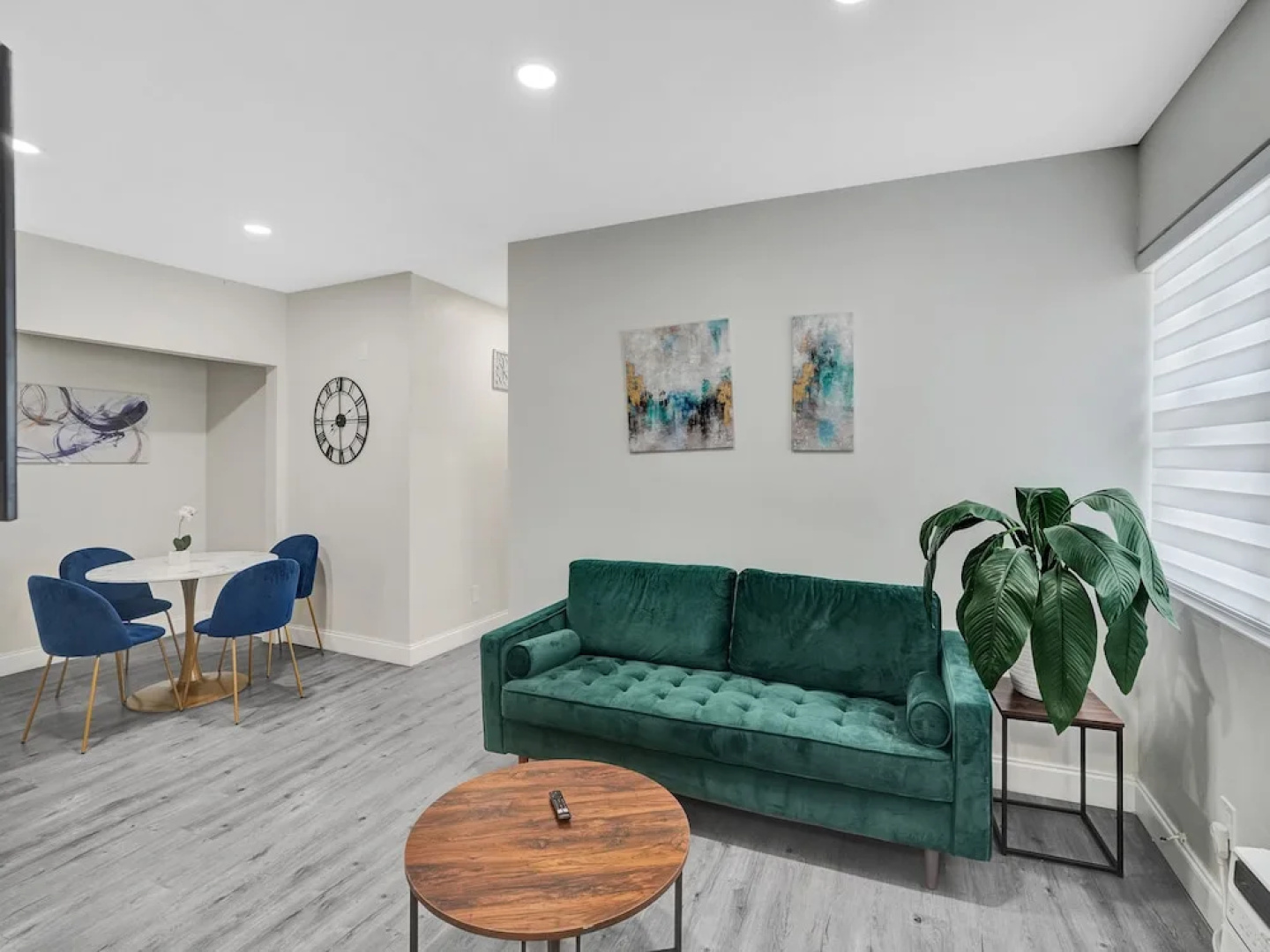 Bay Harbor Suites